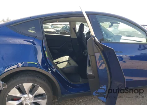 2021 Tesla Model Y Long Range Dual Motor All-Wheel Drive из США, поврежденный, VIN 5YJYGDEE8MF270076